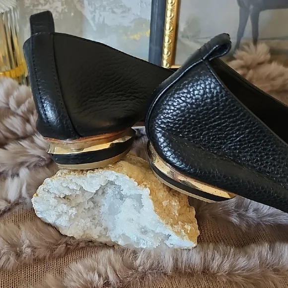 Black Leather Women's Shoes - Picture 4 of 4